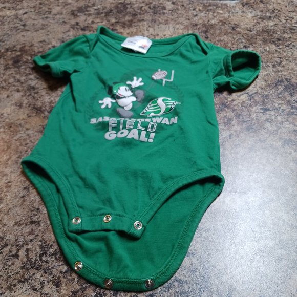 Disney Mickey Mouse NFL Saskatchewan Roughriders Baby Onesie Size 24 Months - Picture 9 of 9